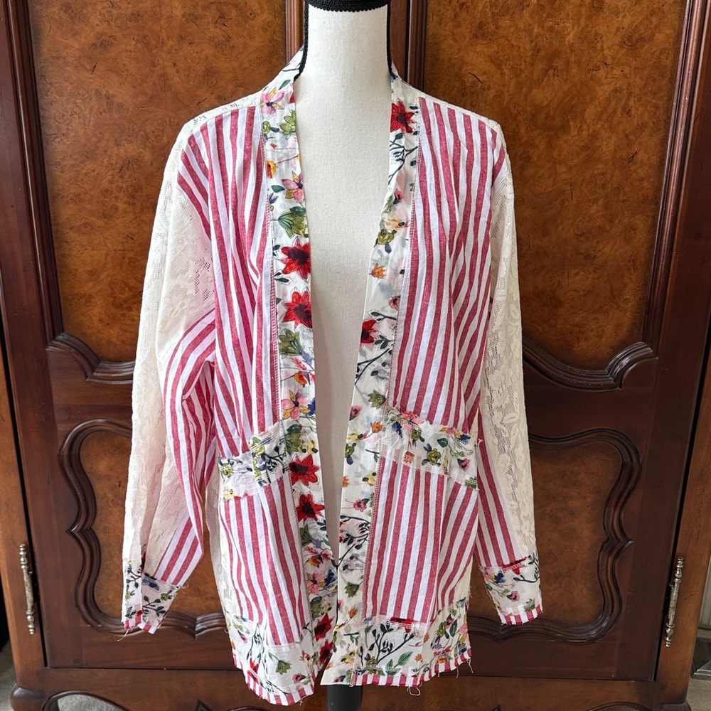 POL Red and White Striped Floral Cardigan NWOT - Picture 4 of 14
